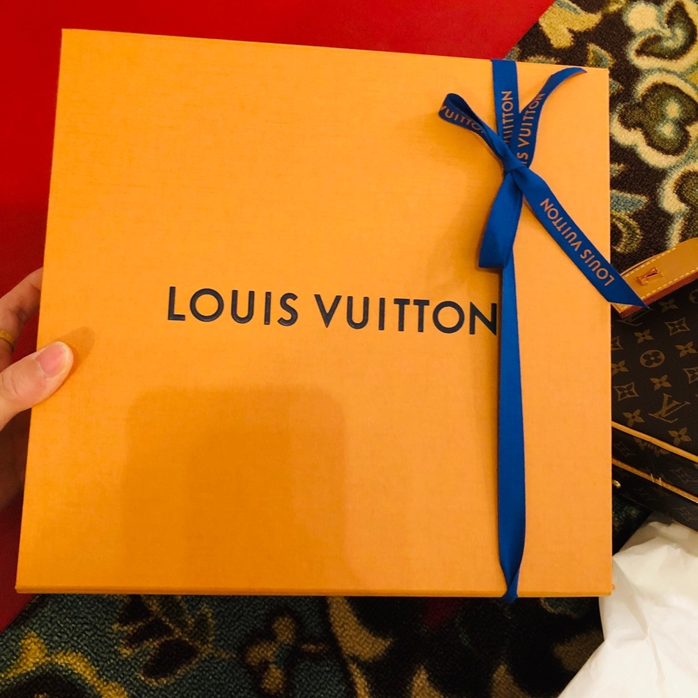 Brand new LV gift box